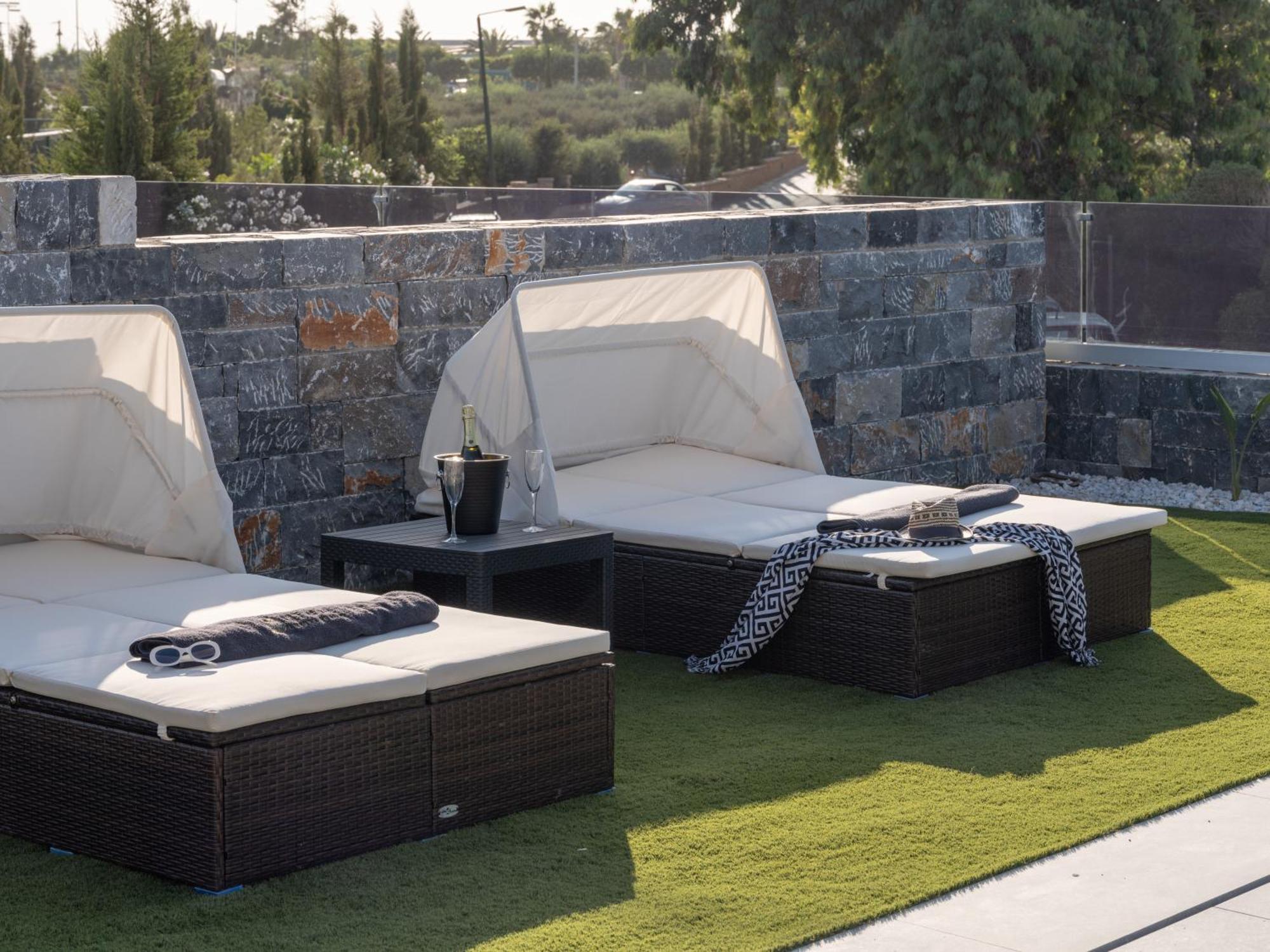 Lithos Luxury Villa *