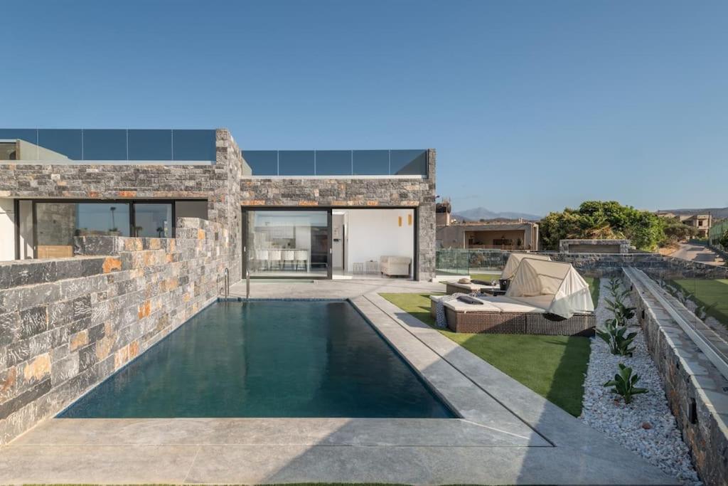 Lithos Luxury