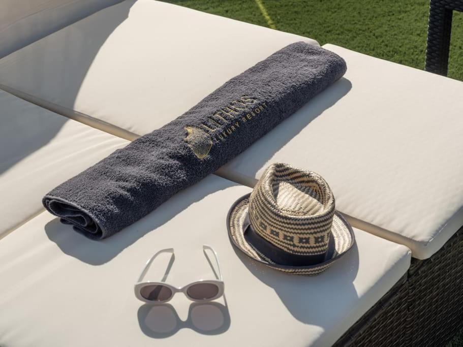 Lithos Luxury Villa